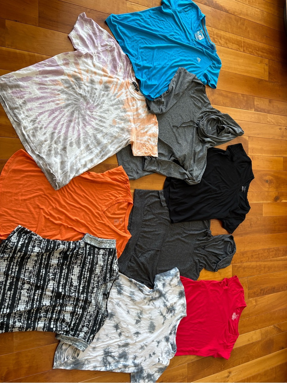Lot XL Short Sleeve Tees and 2 LightHoodies - Tie Dye, Black, Gray, Blue, Orange - Picture 10 of 16
